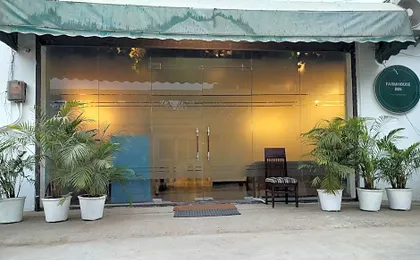 Farmhouse INN NH8 Hotel & Resort