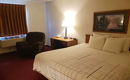 Americas Best Value Inn & Suites International Falls