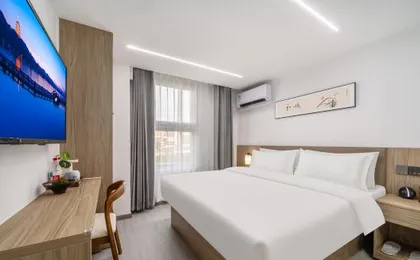 Xiangyun Hotel (Hangzhou Wulin Square Zhonghe Road Metro Station Branch)
