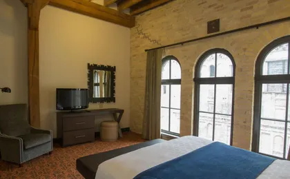 The Brewhouse Inn And Suites