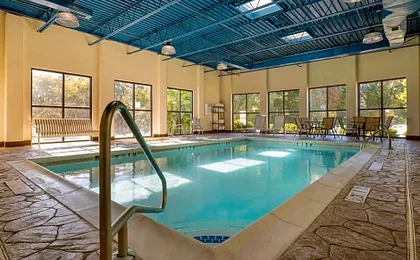 Best Western Louisville East Inn & Suites