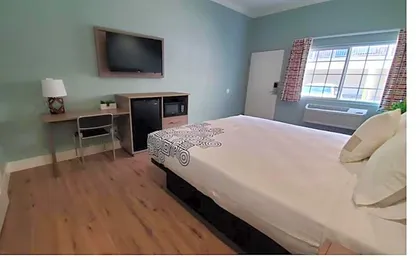 Crestridge Inn Near LAX, SoFi Stadium & Intuit Dome