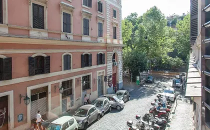 Rental in Rome the Heart of Trastevere