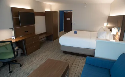 Holiday Inn Express & Suites Mishawaka - South Bend