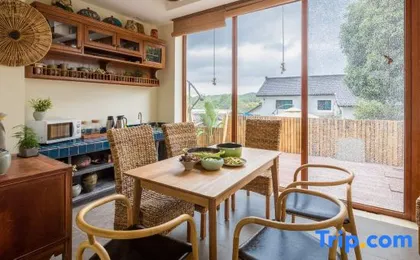 Hangzhou Lingyin Zhanrantang Holiday Hotel