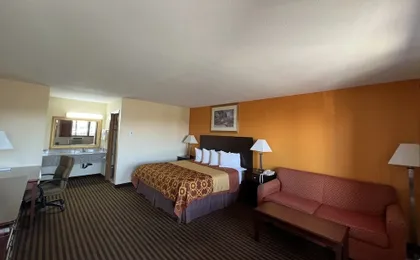 Scottish Inns & Suites Eau Claire