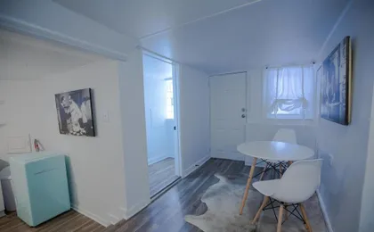 Cozy 1 Bdr in Heart of Logan Square & Near Train