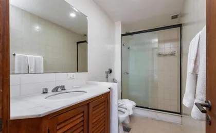 (1402) 2 Suites, Vista Para O Mar E Cristo