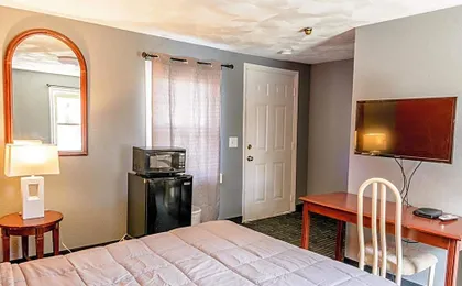 Redfox Motel