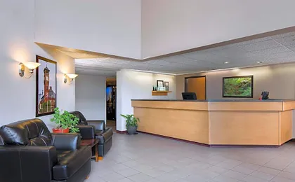 Super 8 by Wyndham Menomonie WI