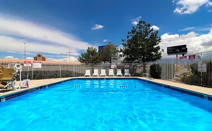Studio 6 Albuquerque NM Midtown