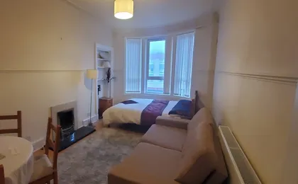Flat in Glasgow,close to all Local Amenities,