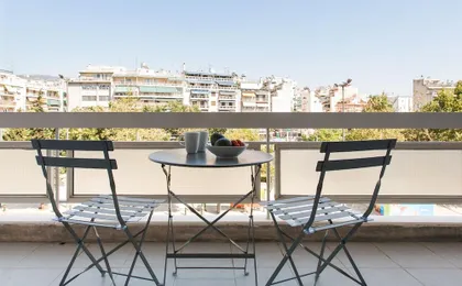 Central Apartment Near Metro Station
