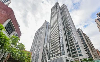 Roomme Huanju Apartment (Guangzhou Zhujiang New Town R&F Dongshan New World)