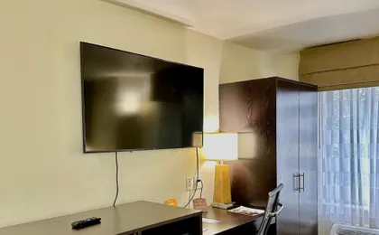 Sleep Inn & Suites Central/I-44