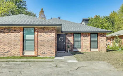 1 Mi to Lsu, Tiger Stadium! Lovely Home w/ Parking