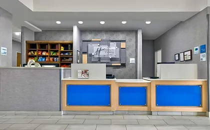 Holiday Inn Express Hotel & Suites Kansas City - Grandview By IHG