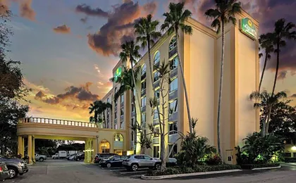 La Quinta Inn & Suites by Wyndham West Palm Beach Airport