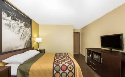 Super 8 by Wyndham Nampa