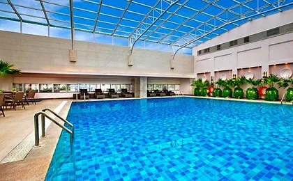 Sheraton Chengdu Lido Hotel
