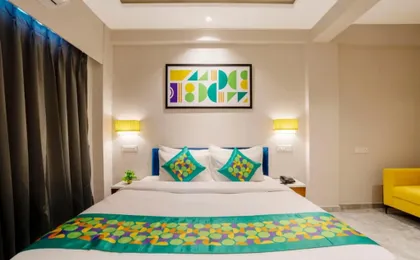 Treebo Riwaayat Regency