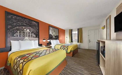 Super 8 by Wyndham New Orleans