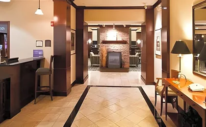 Staybridge Suites Lansing-Okemos By IHG