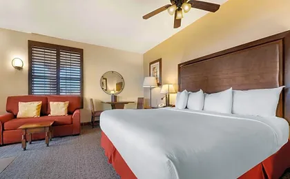 Best Western Plus Hacienda Suites-Old Town
