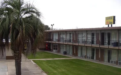 Sunrise Inn