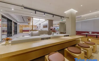 SKYBIRD Hotel (Hangzhou West Lake Hefang Street)