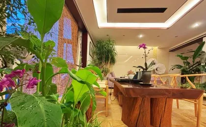 Dali Zen of Tige Villa (Golden Coast Branch)