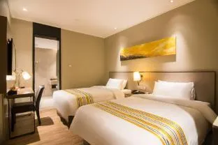 Home Inn Plus Beijing South Station Muxiyuan Metro Station