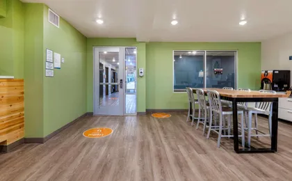 Woodspring Suites Brunswick