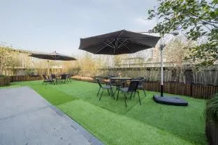 Home Inn Plus Hangzhou West Lake Lakeside Pedestrian Street