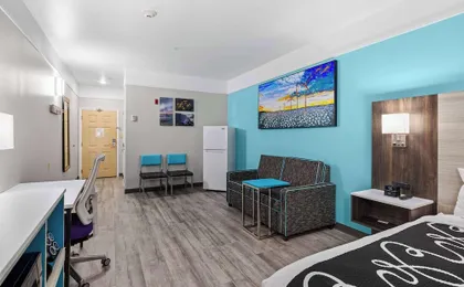 La Quinta Inn & Suites by Wyndham Raymondville