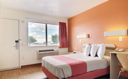 Motel 6 Ft Stockton