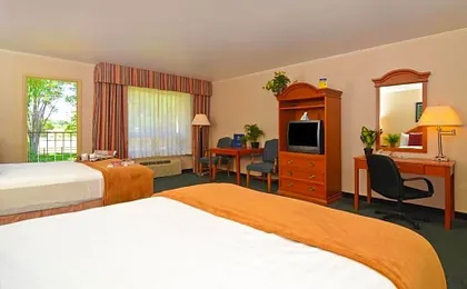 Red Arrow Inn & Suites, a Travelodge by Wyndham