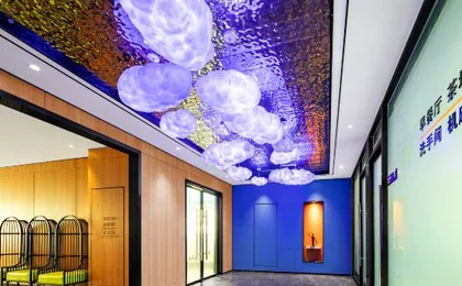 RongYi Hotel (Chengdu Kuanzhai Alley Xiyuhan Road East Subway Station)