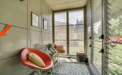 Lustron of the Lakes: Retro MCM Gem in Tangletown