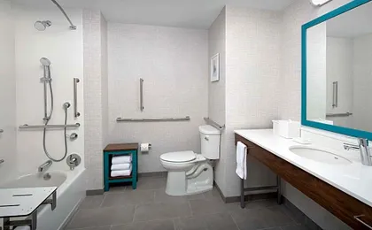 Hampton Inn by Hilton Orlando Southeast Nona