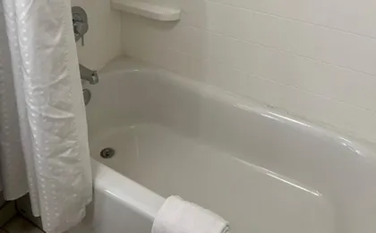 Holiday Inn Express & Suites Mobile - University Area