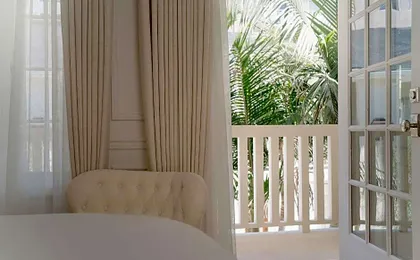 Cara Hotel