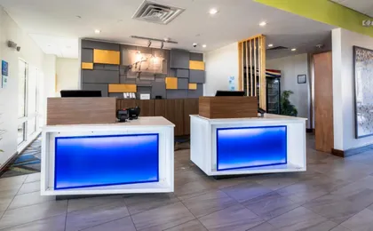 Holiday Inn Express & Suites Dallas Northeast-Arboretum