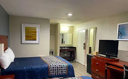 Bel Air Motor Hotel