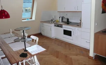 Schoenhouse Apartments