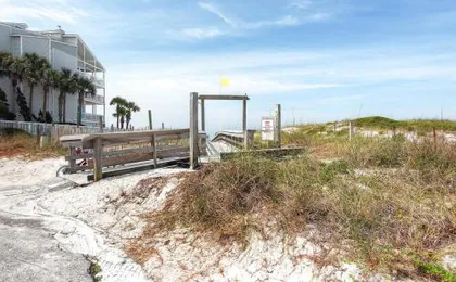 Beachside Villas 732- Southbound Serenity