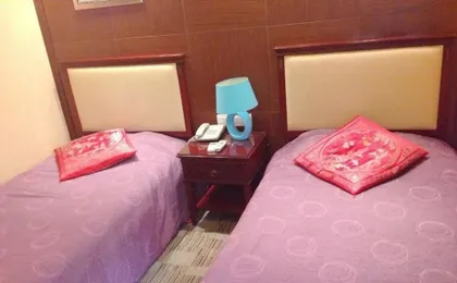 Ling Long Hotel