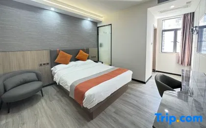 Baowan Hotel (Guangzhou Shangxiajiu Changshou Road Subway Station)