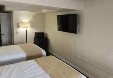 Yankee Clipper Resort Motel