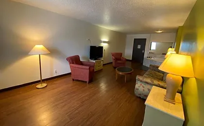 Skylight Inn Willoughby - Cleveland Mentor